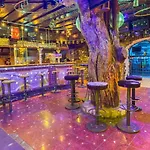 Party Taverne 3*