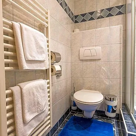 Hotell Party Taverne 3*