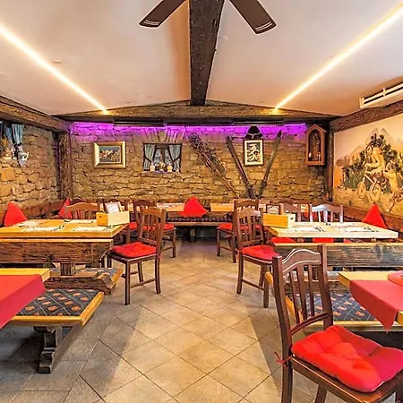 Party Taverne