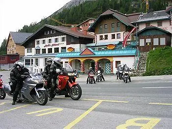 Hotell Party Taverne Obertauern