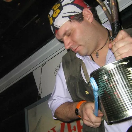 Hotell Party Taverne 3*