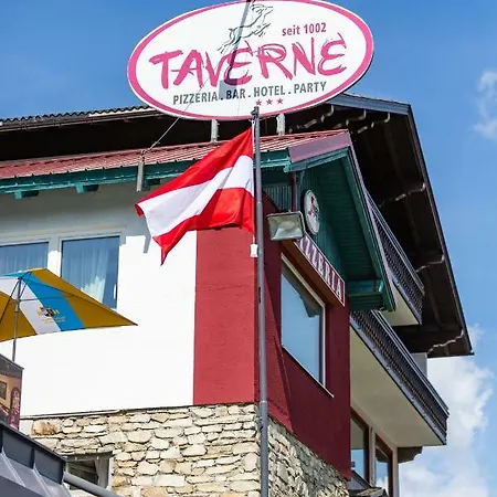 Party Taverne Hotell 3*