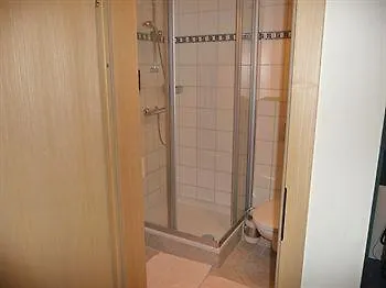 酒店 Party Taverne