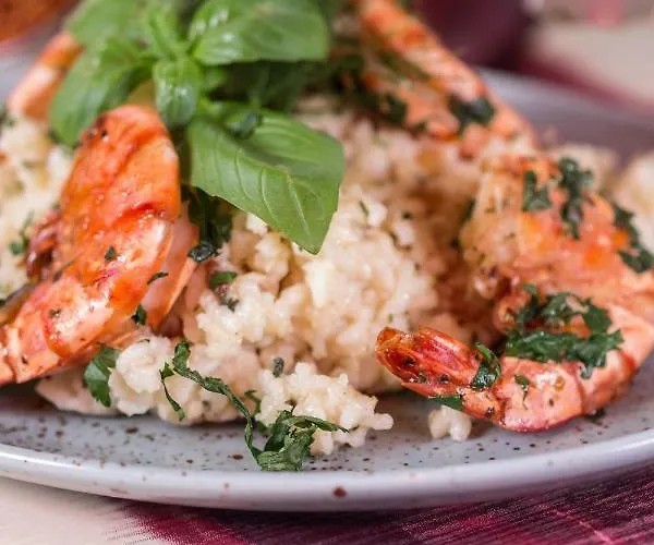 Party Taverne 上陶恩